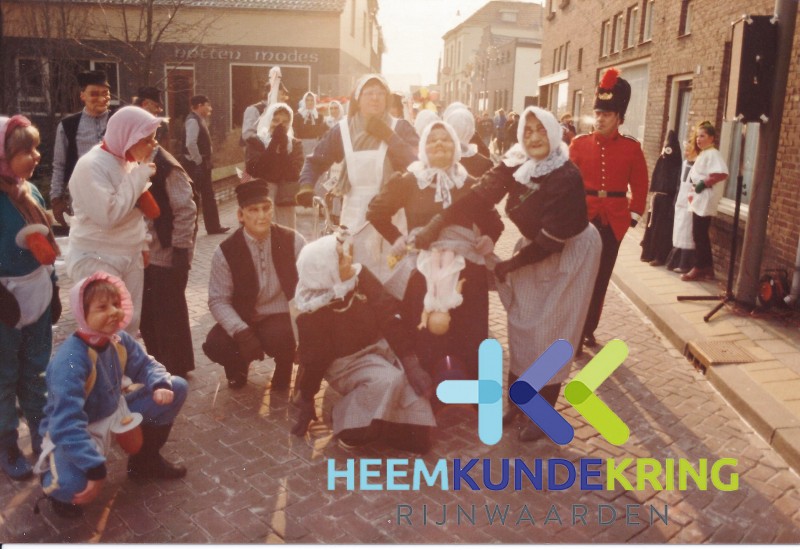 Carnaval 1986 Klaproosstraat Coll. Lamers- Hendriks (2)